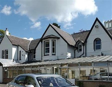 Kaim Park Hotel Bathgate Exteriör bild